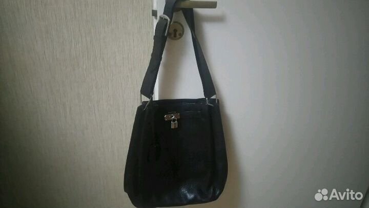 Продам женскую сумку