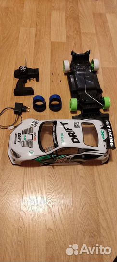 Машина на радиоуправлении для дрифта