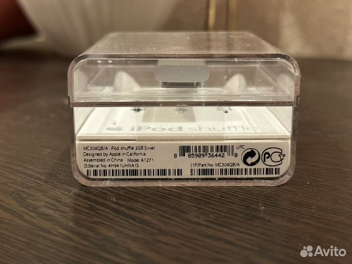 iPod shuffle 3 (2GB Silver)