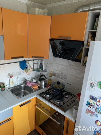 Кухонный гарнитур угловой бу для маленькой кухни