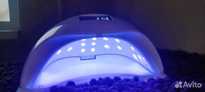 Ультрафиолетовая лампа для маникюра