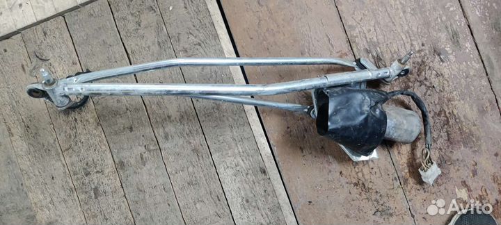 Трапеции дворников с моторчиками 2110-2112