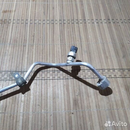 Трубка кондиционера Renault Logan 2 седан 1.6 2018