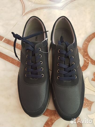 Продаются новые мужские туфли