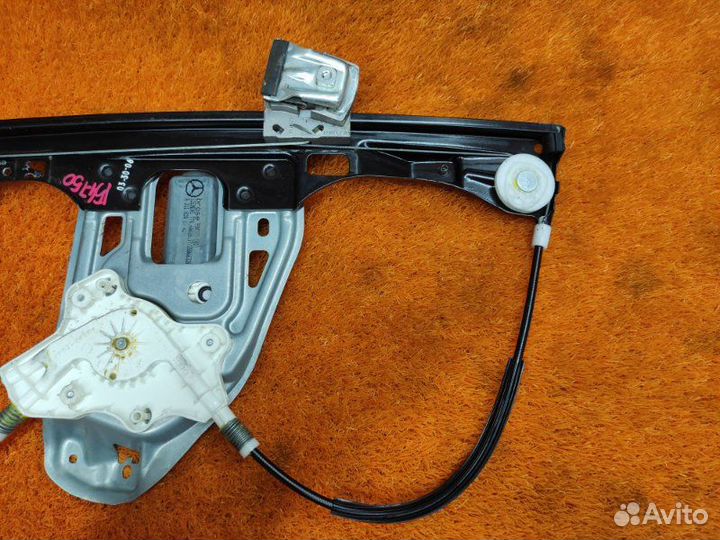 Стеклоподъемник передний правый Mercedes-Benz