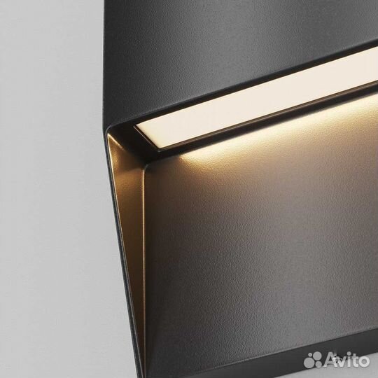 Уличный настенный светодиодный светильник Maytoni Mane O047SL-L3B3K