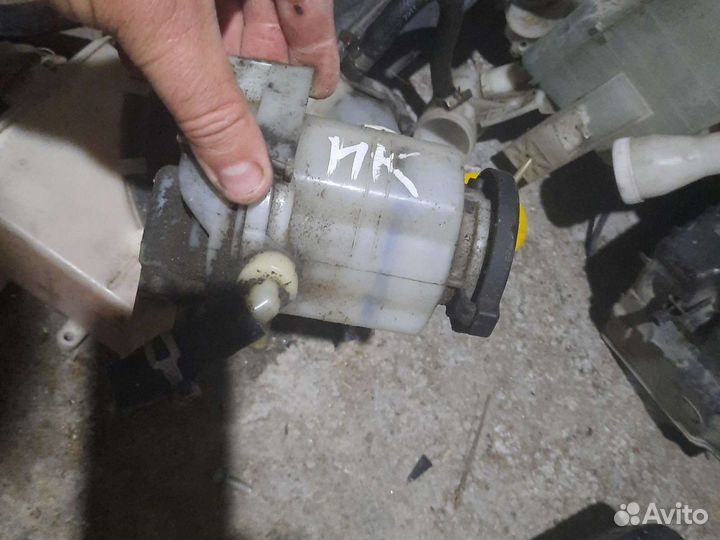 Бачок гура расширитель бачок Geely MK Lifan Solano