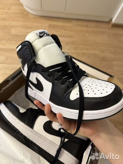 Nike air jordan 1 mid черные