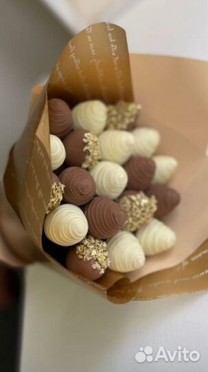 Букеты из клубники