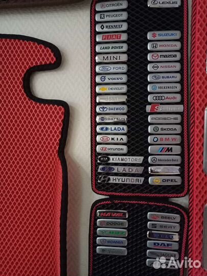 Шильдик на авто