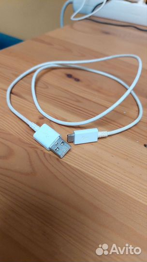 3 нерабочих шнура (type-c и micro USB 2)
