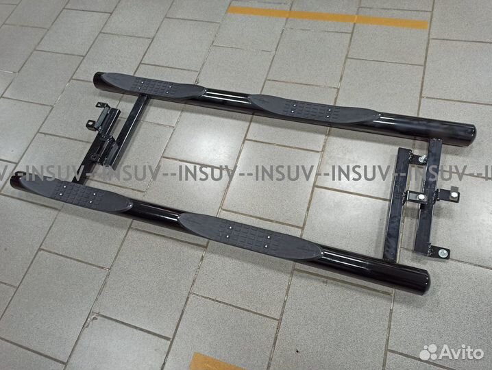 Пороги на Шевроле Ниву с проступью черн
