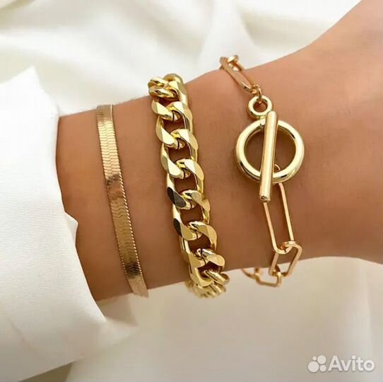 Набор женских браслетов