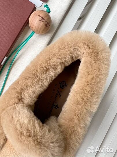 Лоферы женские на меху Loro Piana Open Walk