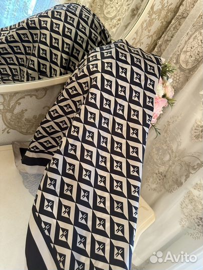 Платок Elisabetta Franchi