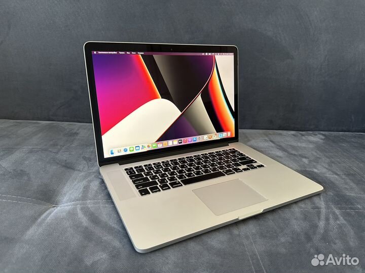 Apple macbook pro 15 retina 2015 16/256