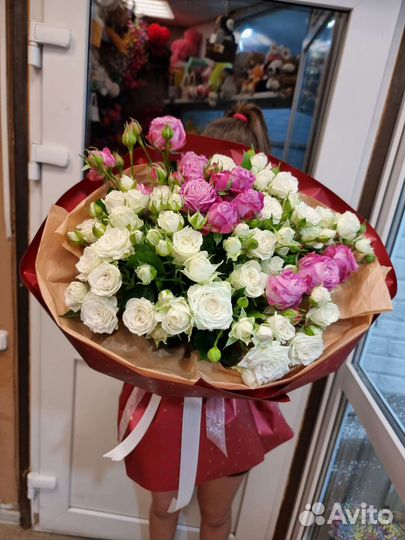 Цветы букеты с доставкой розы оптом и в розницу