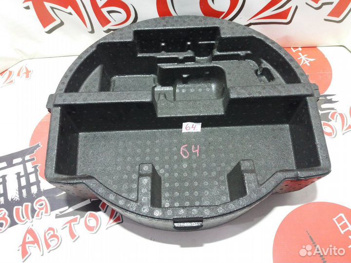 Обшивка багажника Toyota Vitz NSP130 1NR-FE 2011