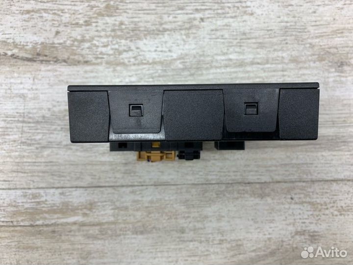 Блок комфорта Volkswagen Touran минивэн BLS 2007