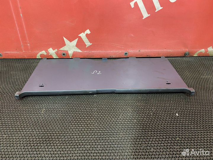 Ниша в консоль центральная Scania 5-series