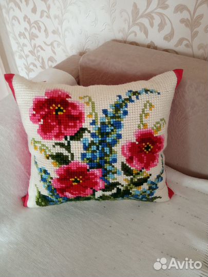 Вышивка (подушка)