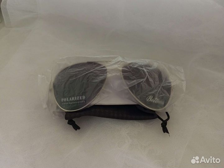 Солнцезащитные очки, новые