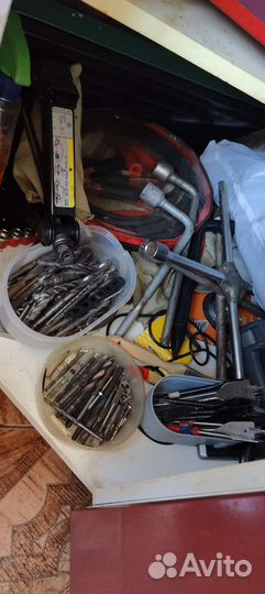 Мебельная фурнитура