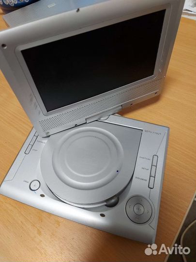 Портативный dvd проигрыватель supra