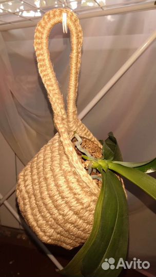 Кашпо подвесное для цветов