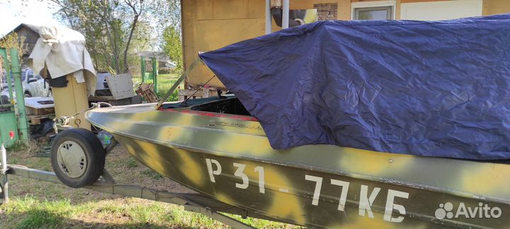 Лодка Крым м130000 - М + Тохатсу 50-310000