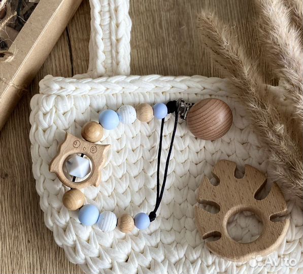 Держатели для пустышки