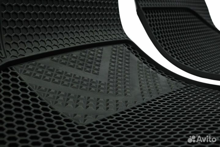 Резиновые ковры avtodriver для LADA Granta FL