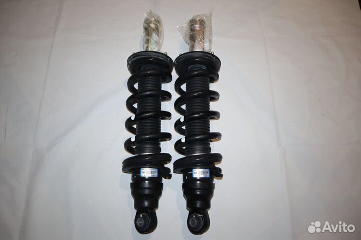 Амортизатор передни правый левый Nissan Patrol Y62