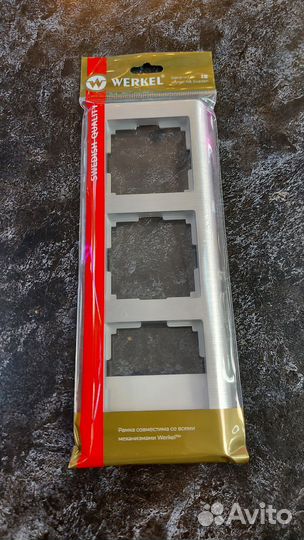 Рамка Stream 3 поста Werkel