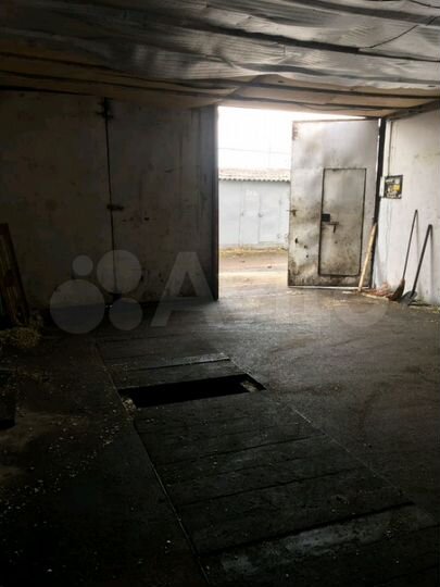 Гараж, > 30 м²