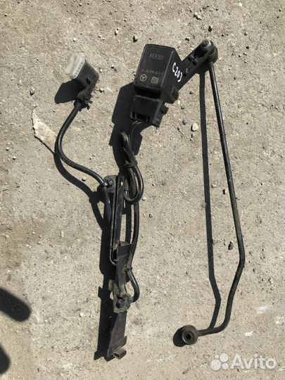 Задний датчик уровня кузова Mercedes-Benz W203