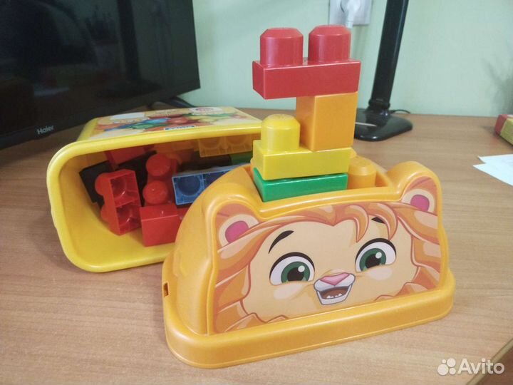 Конструктор Mega Bloks зверинец Лев