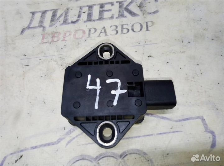 Датчик ускорения Audi A6 (C5) 1997-2004