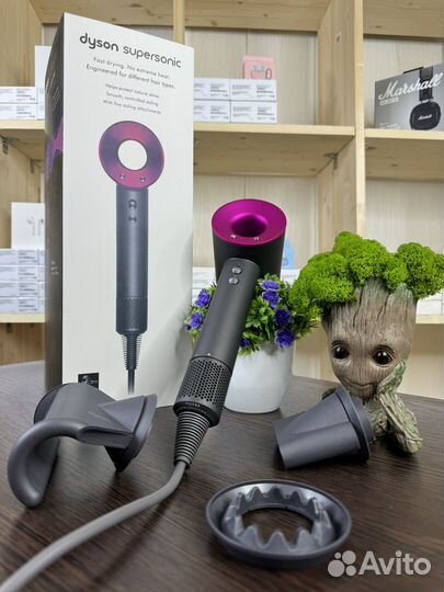 Фен Dyson supersonic