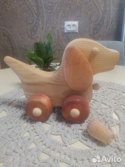 Игрушка собачка (деревянная)