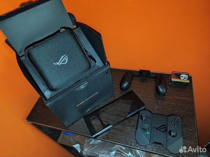 ROG Kunai 3 Gamepad for ROG Phone 6