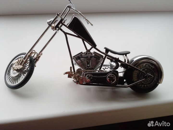 Модель мотоцикла зажигалка