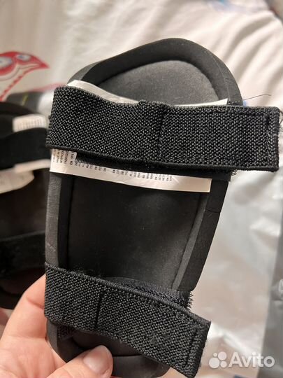 Щитки футбольные детские новые