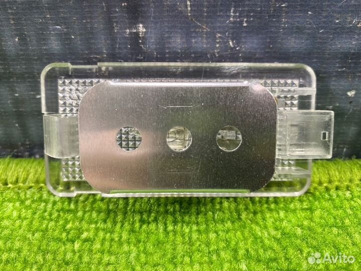 Плафон салона Bmw 528I E39 M52 1998