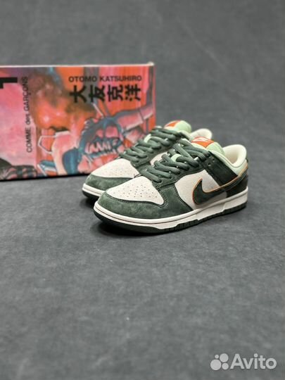 Кроссовки Nike
