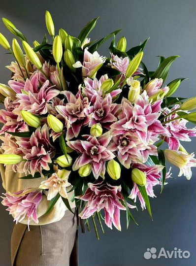 Букет лилий Лилии