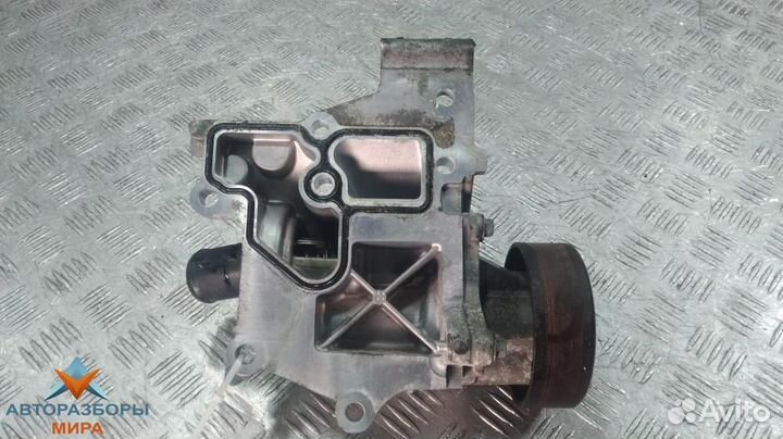 Помпа Nissan Serena C25 рест. 2007