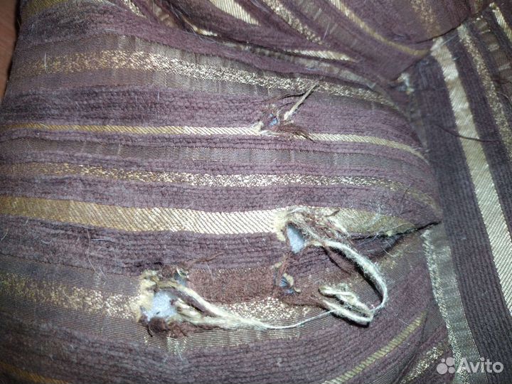 Диван-лежак для собак крупных и средних пород б/у