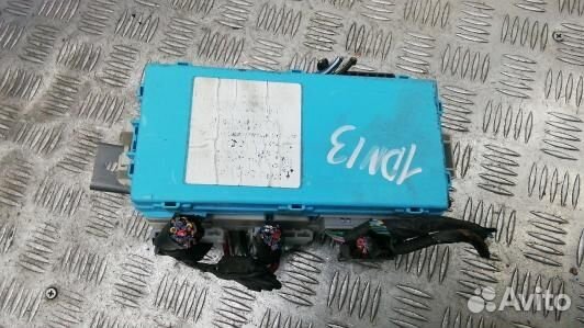 Блок предохранителей mitsubishi pajero 4 (1DN13M10