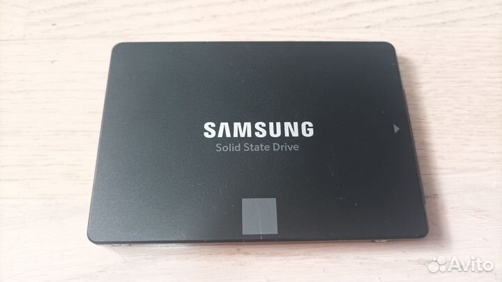 SSD диск Samsung 860 EVO 500Gb